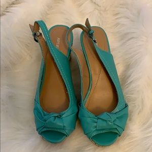 TEAL SUMMER WEDGES 🦋